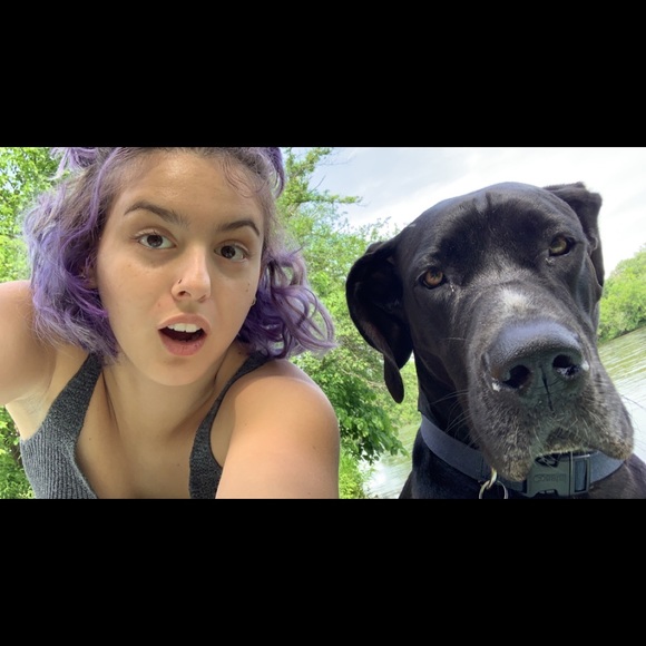 Meet your Posher, Nicole - Picture 5 of 12